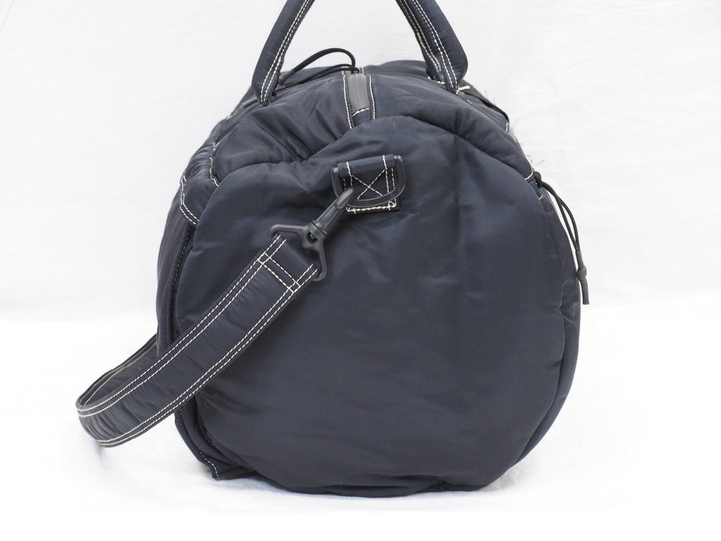 NYLON TRAVELING BAG