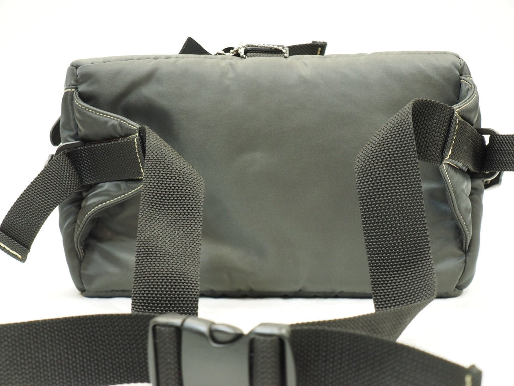 NYLON TRAVELING BAG